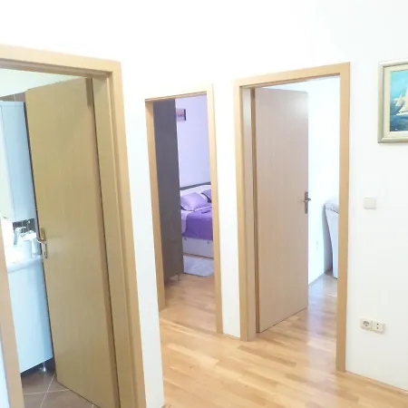 Avian Apartment Mlini